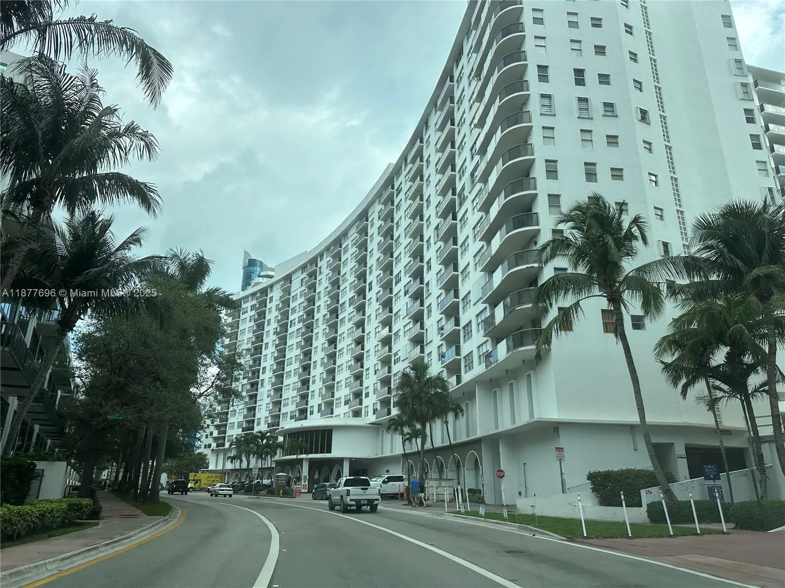 6039 Collins Ave, #PH21