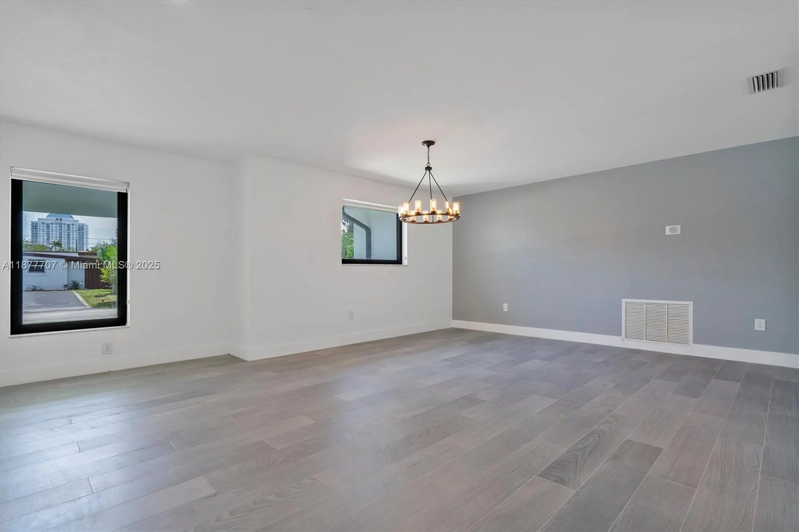 1245 NE 85 St