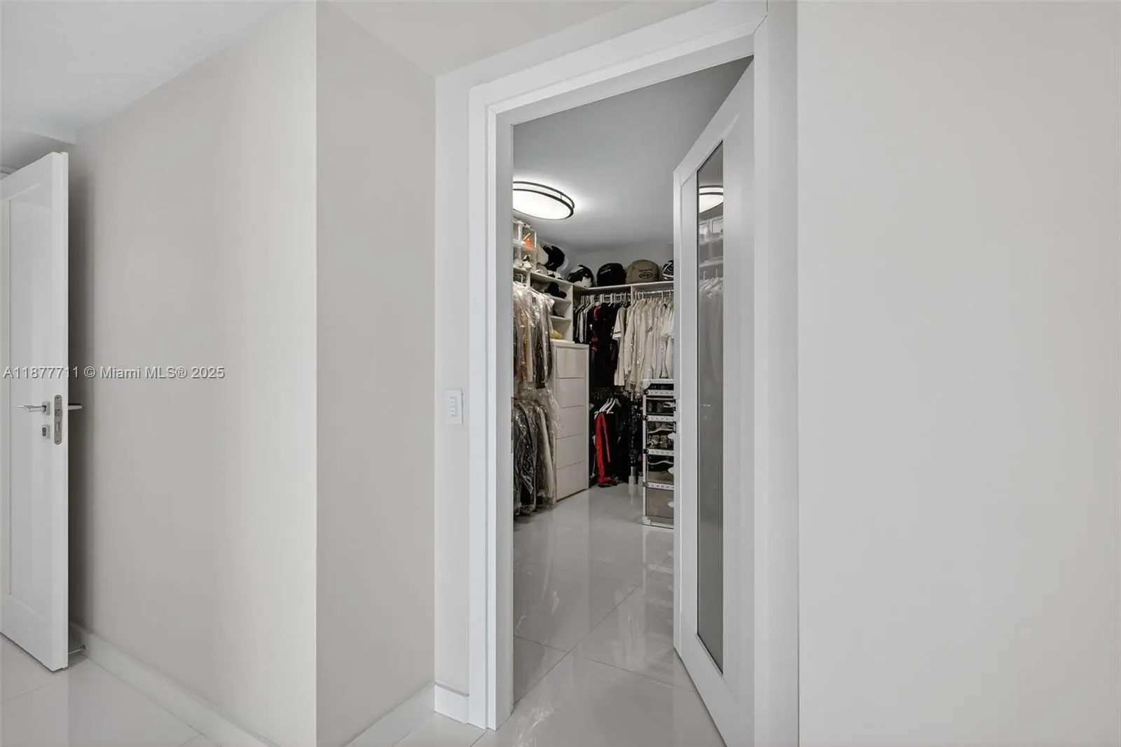 3370 Hidden Bay Dr, #2915