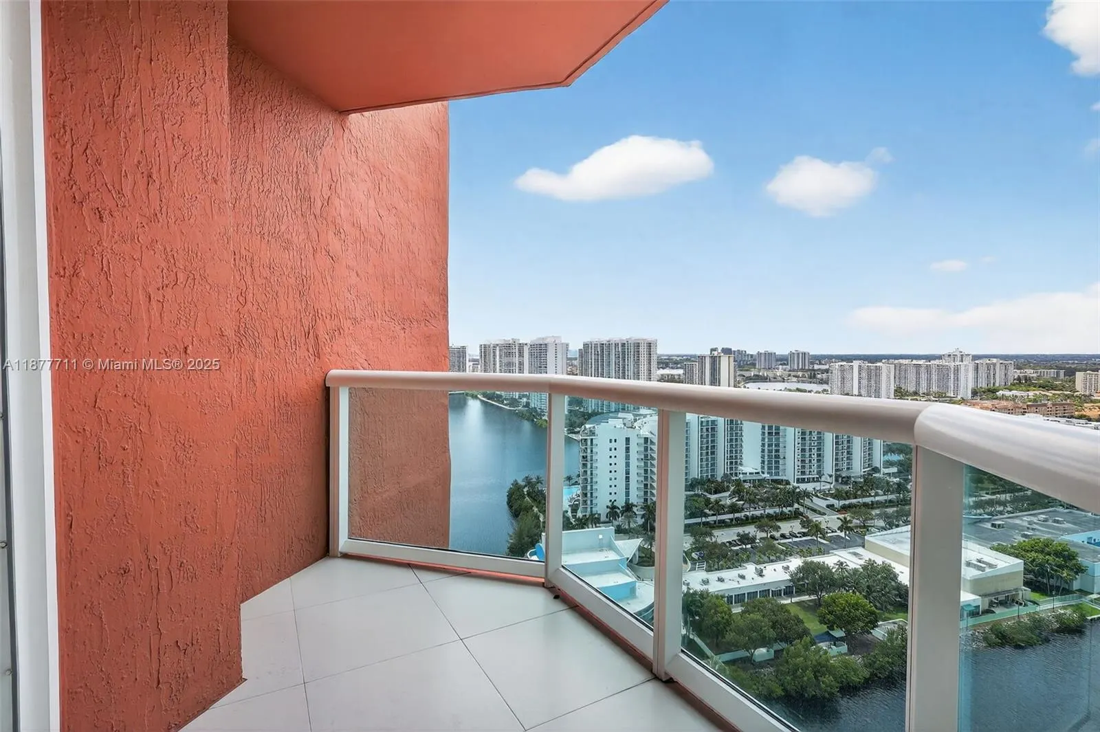 3370 Hidden Bay Dr, #2915
