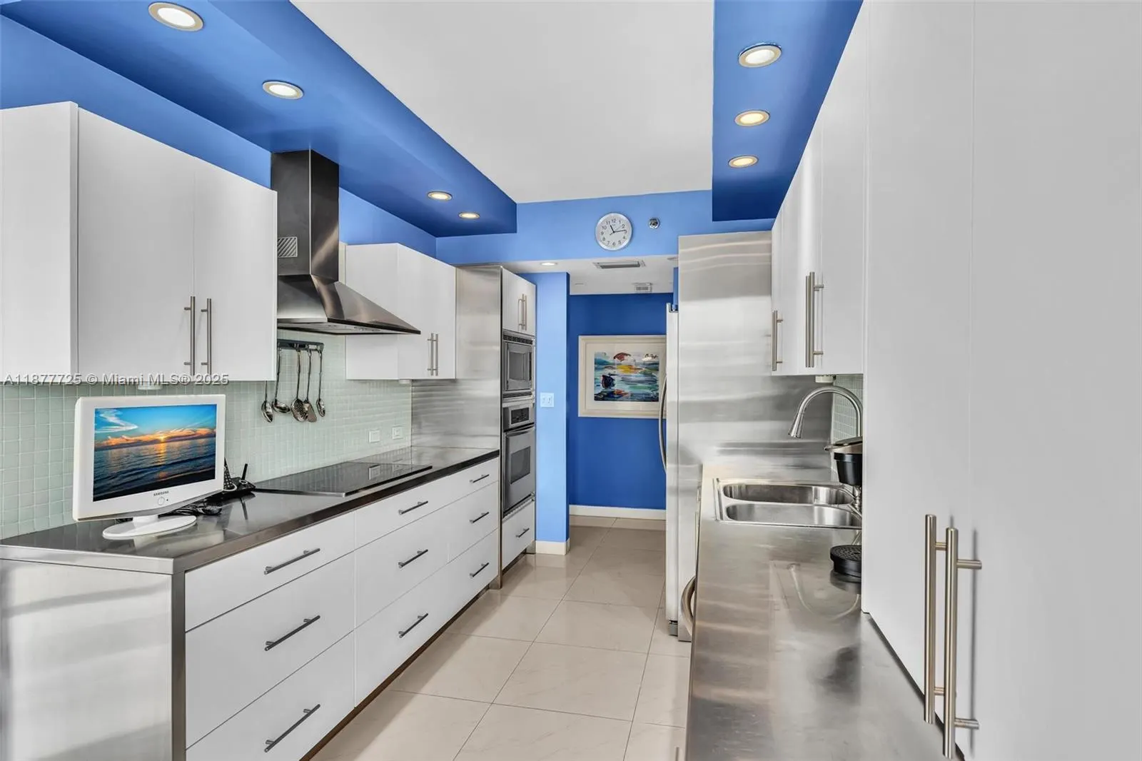 20191 E Country Club Dr, #2602