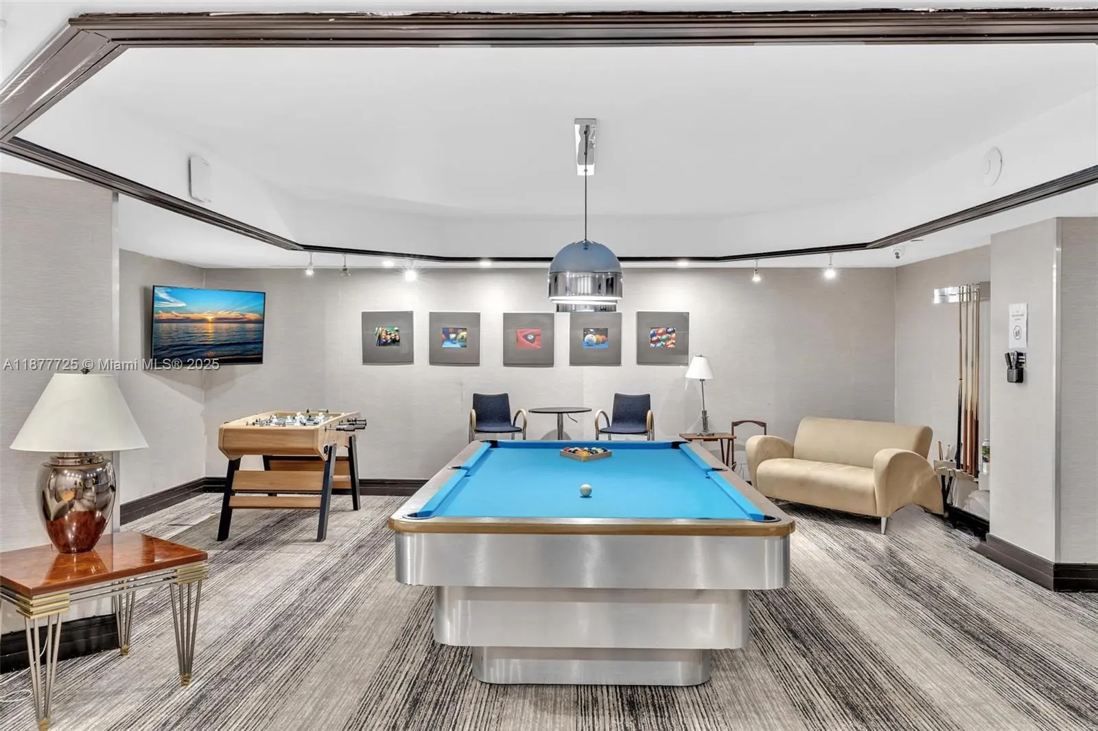 20191 E Country Club Dr, #2602