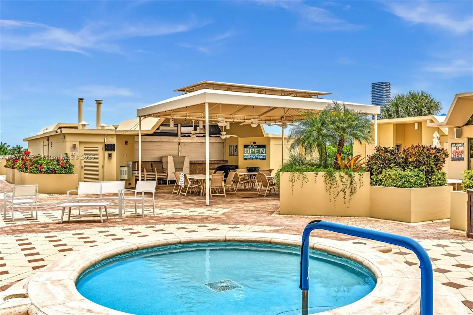 20191 E Country Club Dr, #2602