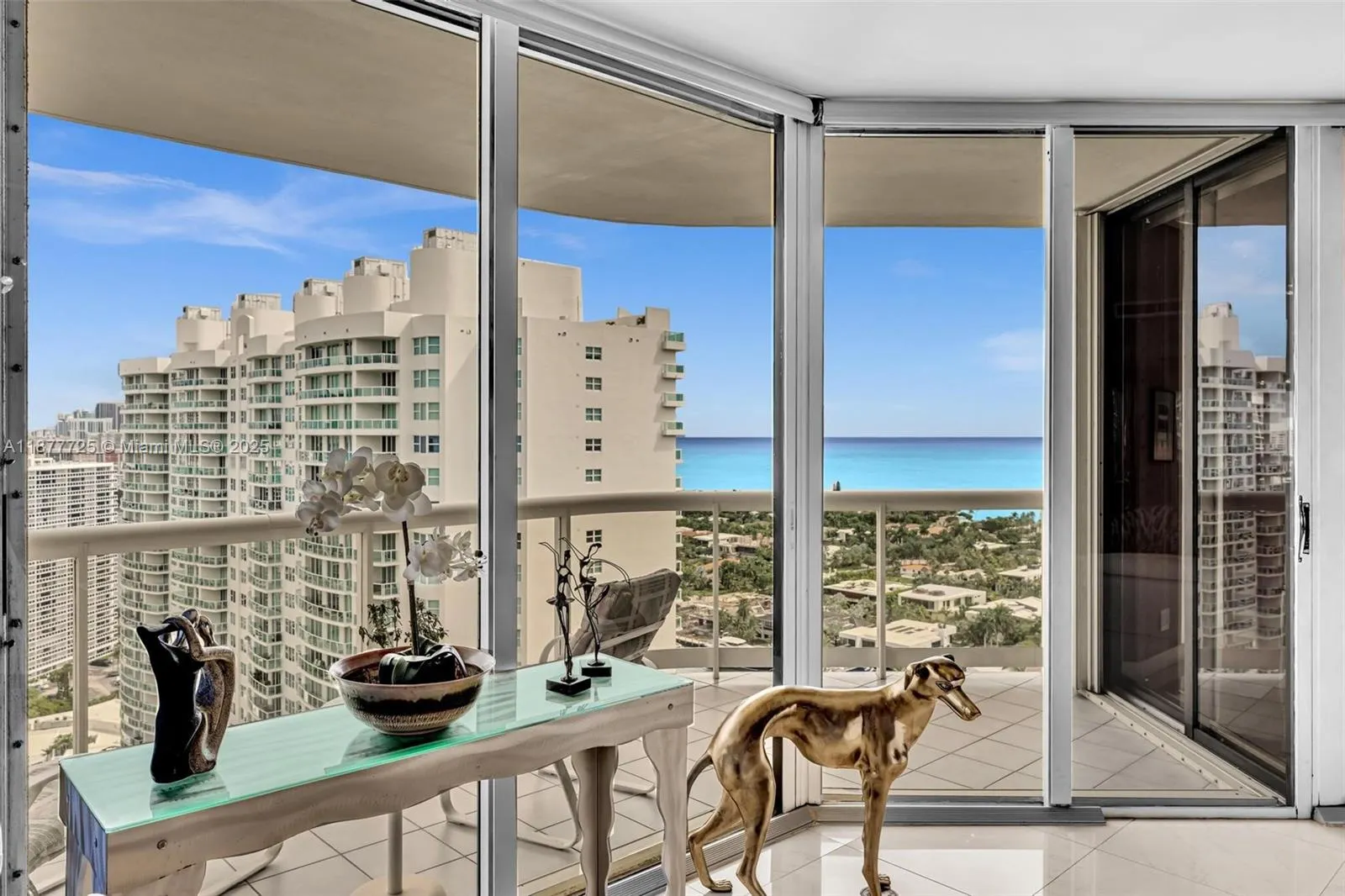 20191 E Country Club Dr, #2602