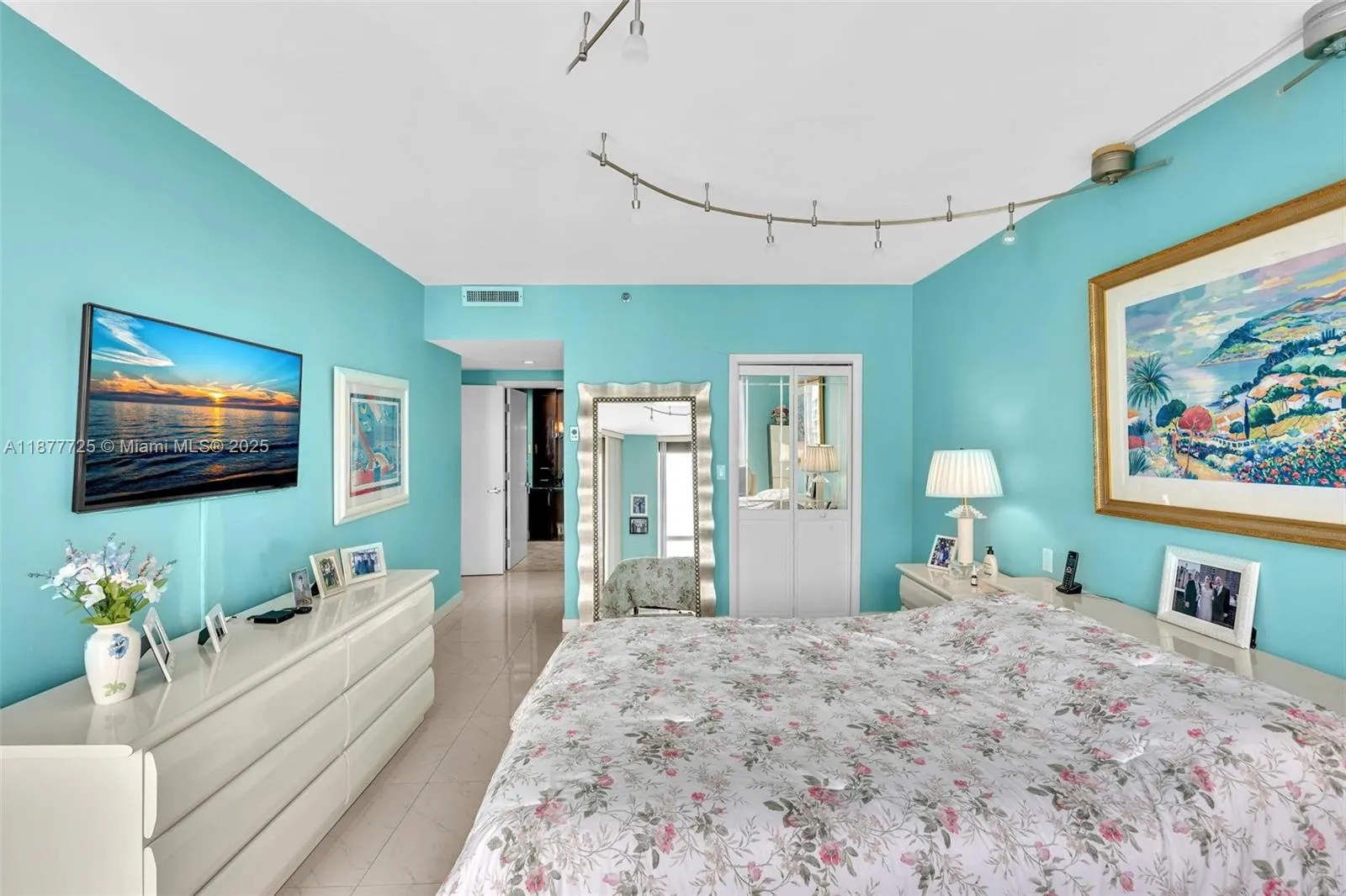 20191 E Country Club Dr, #2602