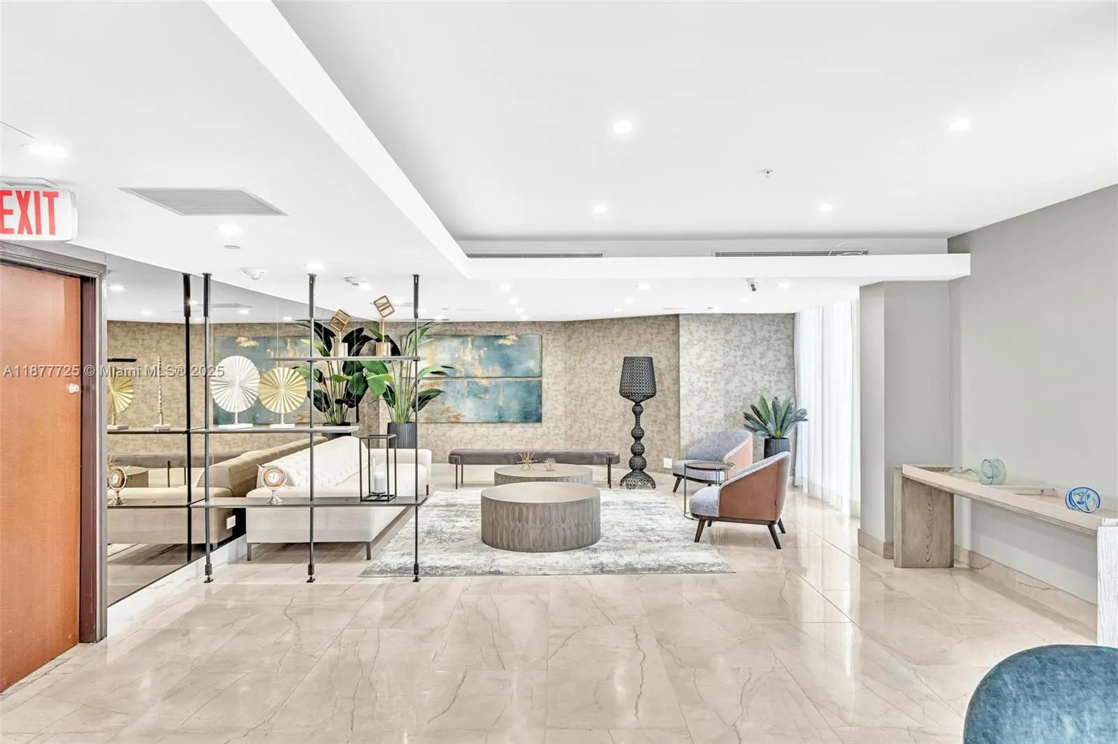 20191 E Country Club Dr, #2602