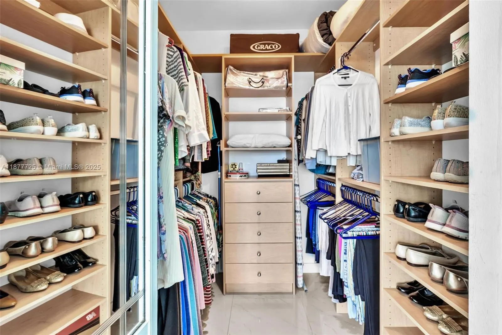 20191 E Country Club Dr, #2602