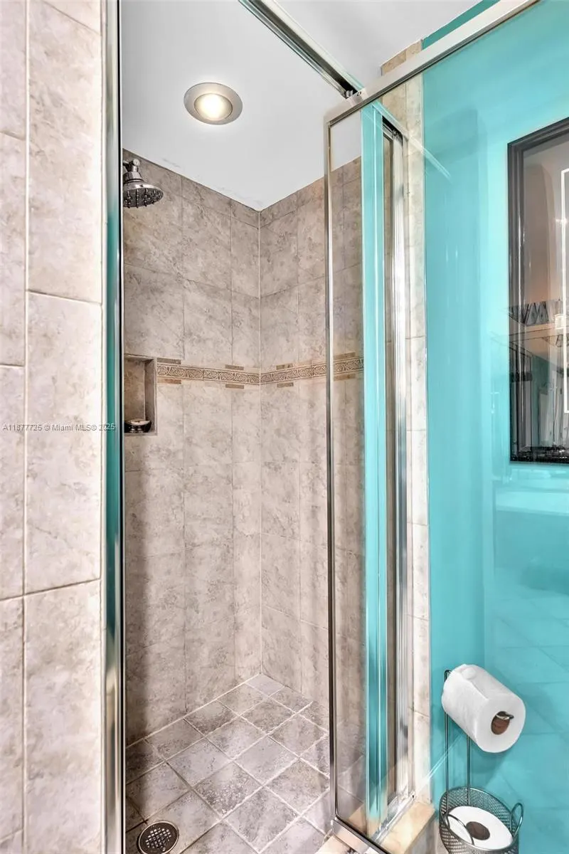 20191 E Country Club Dr, #2602