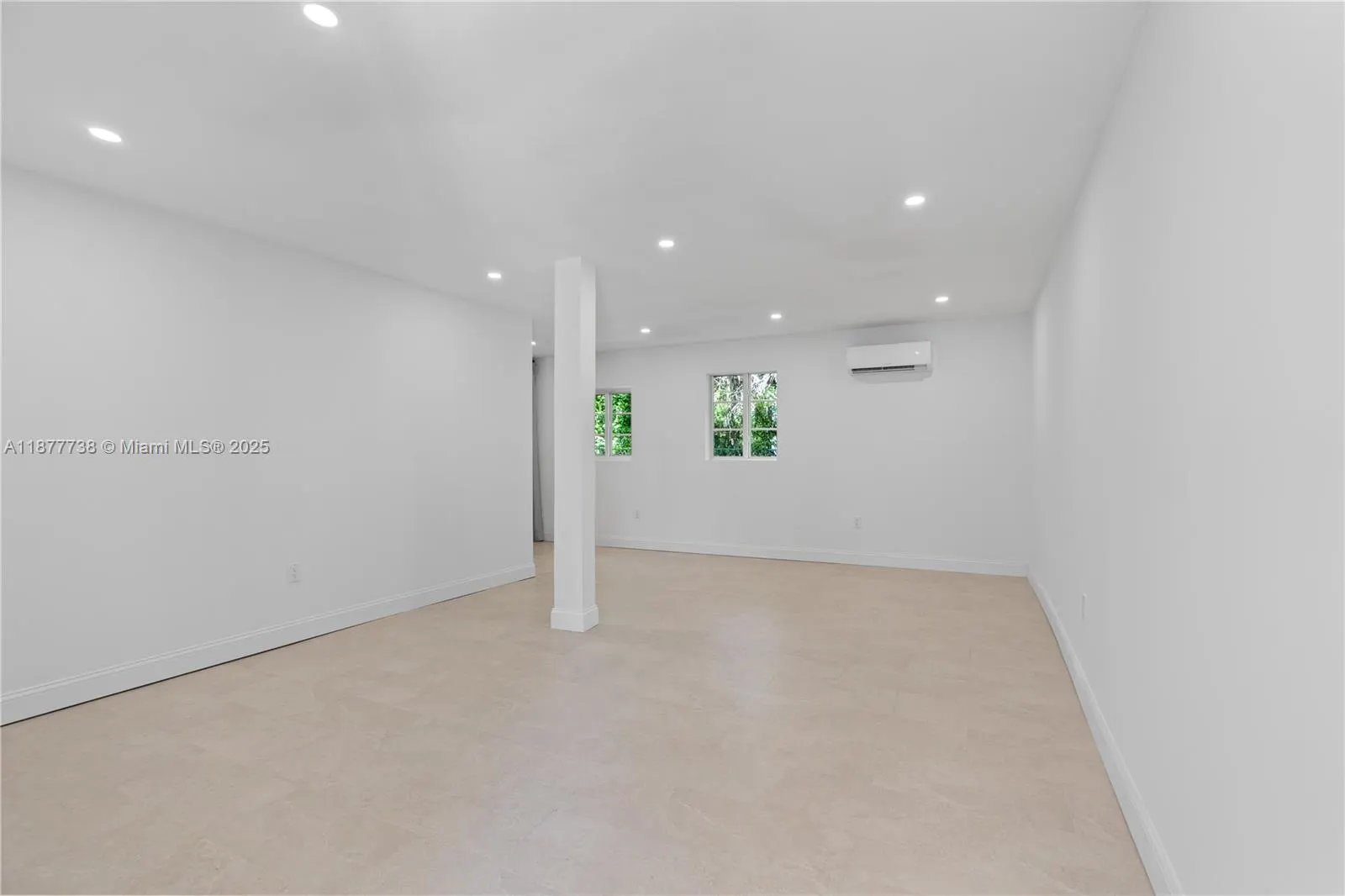 1202 Granada Blvd