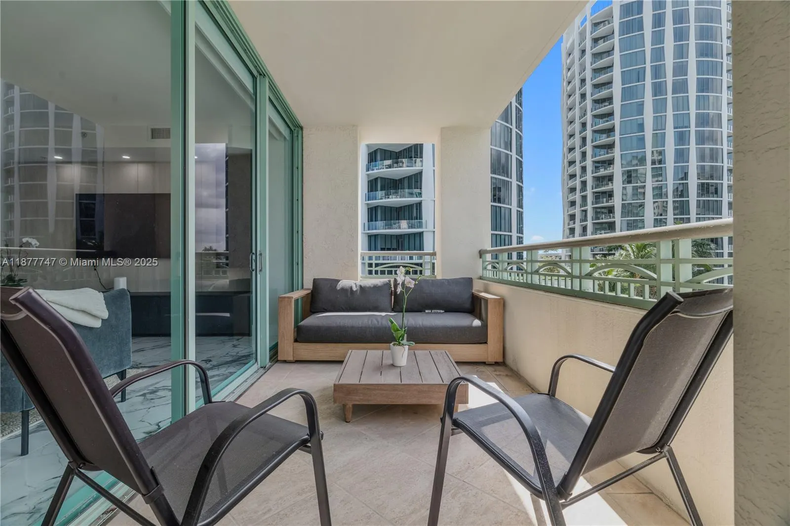 3400 SW 27th Ave, #605