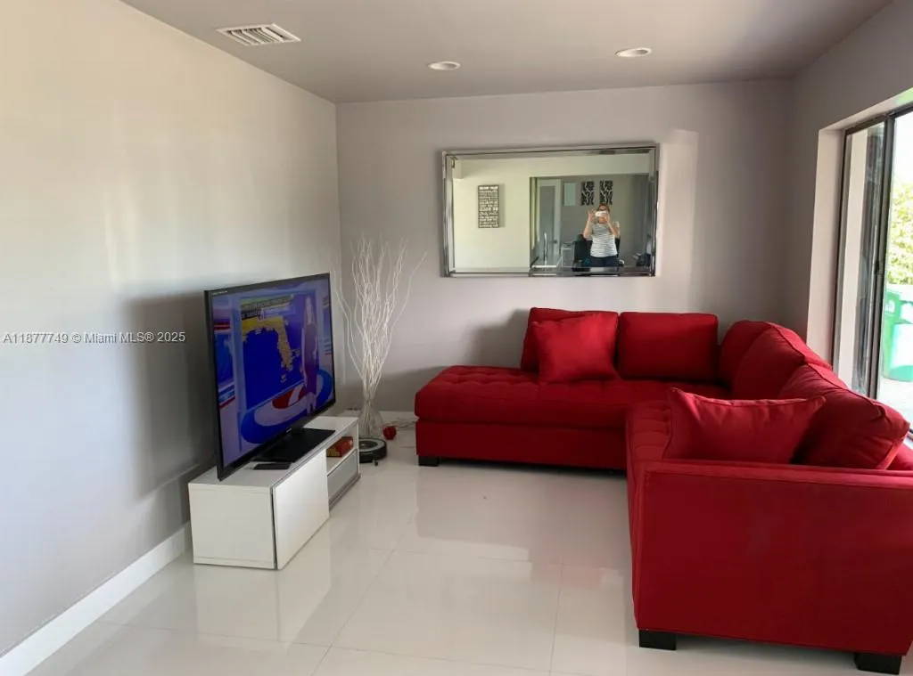 10030 SW 51st Ter