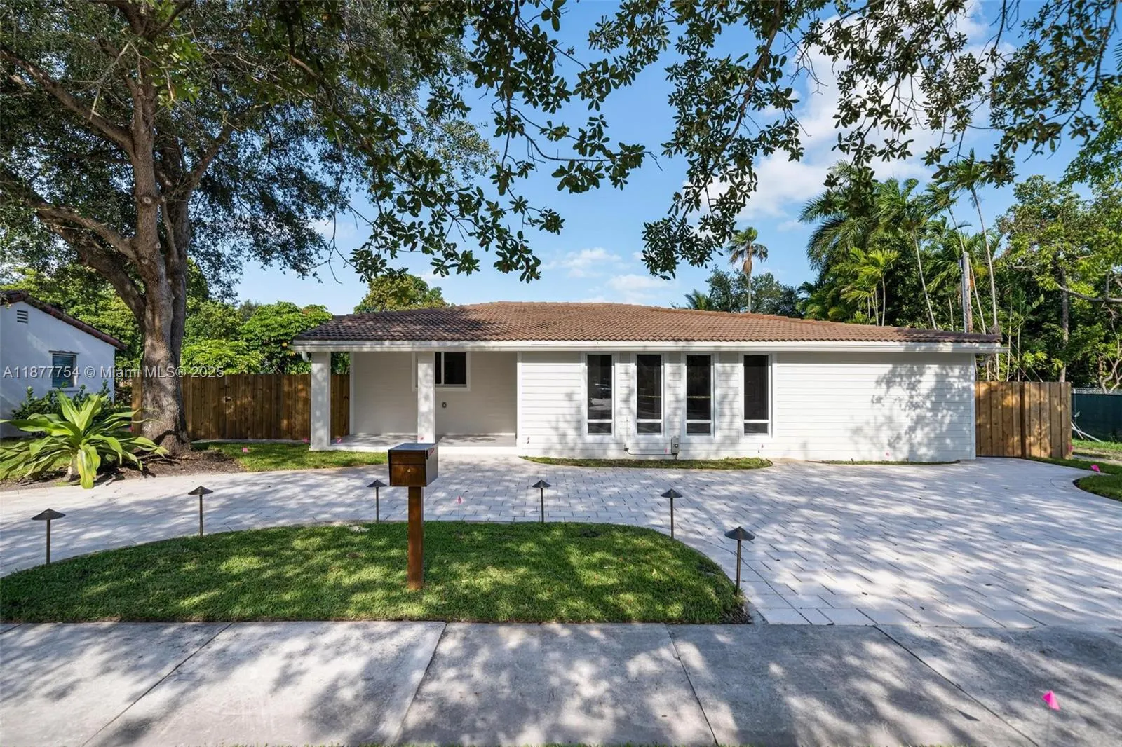234 Minola Dr