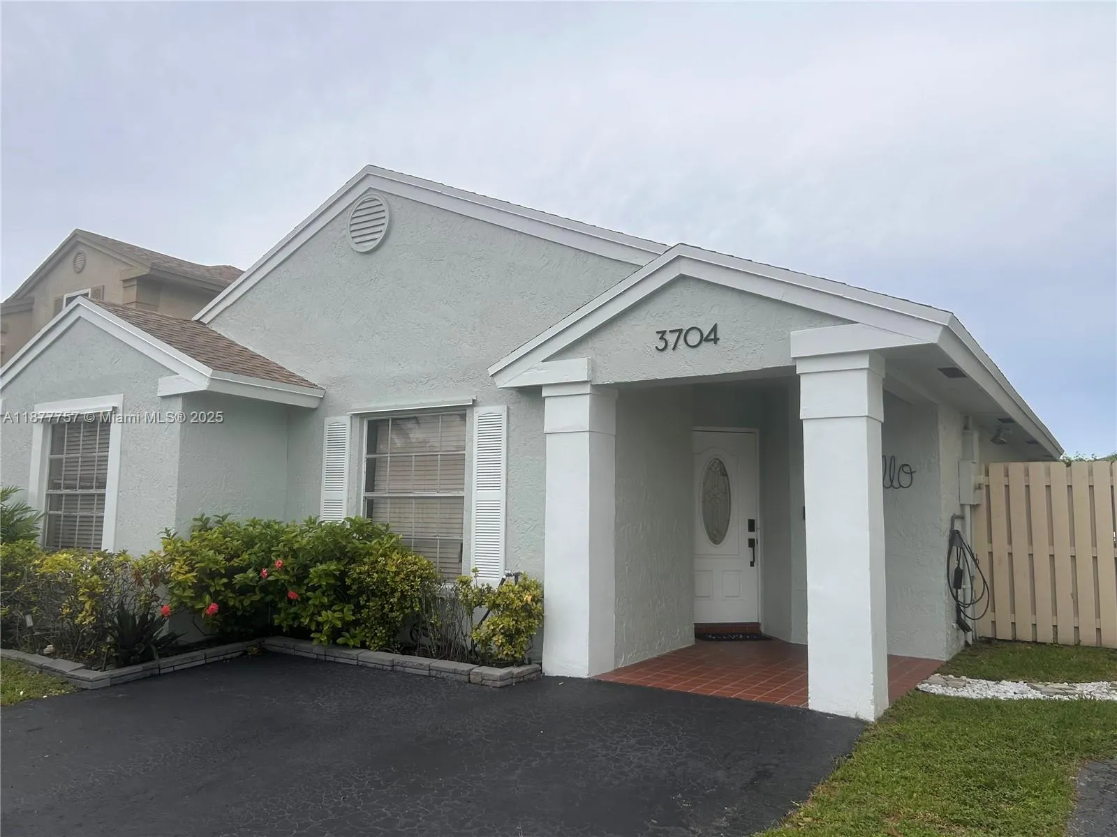 3704 NW 107th Ter