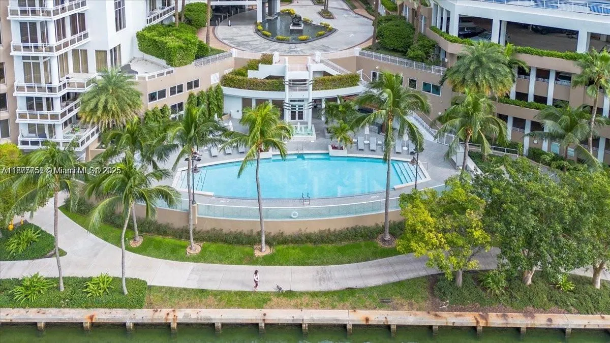 901 Brickell Key Blvd, #906