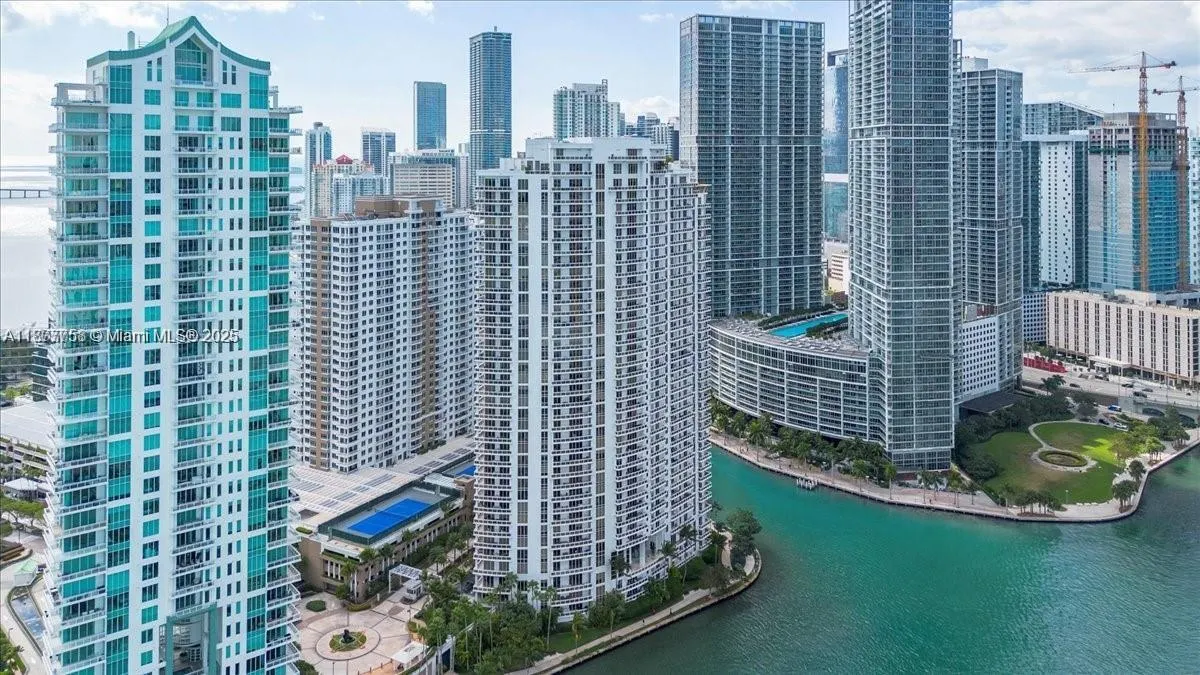 901 Brickell Key Blvd, #906