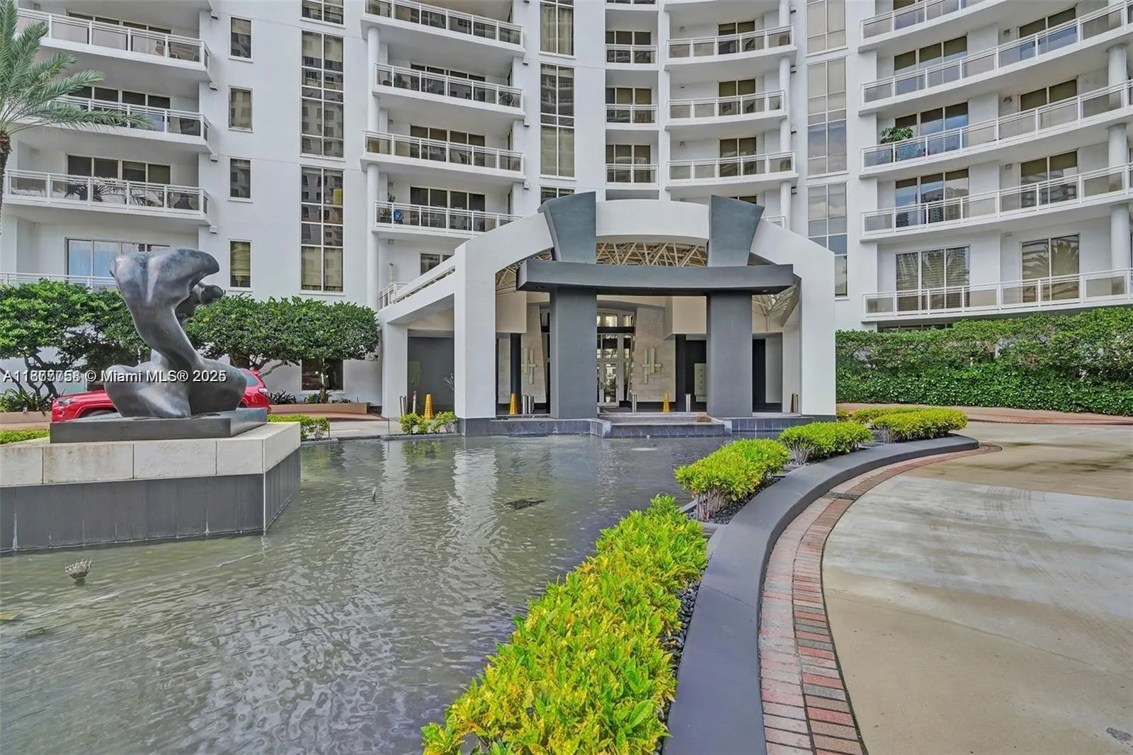 901 Brickell Key Blvd, #906
