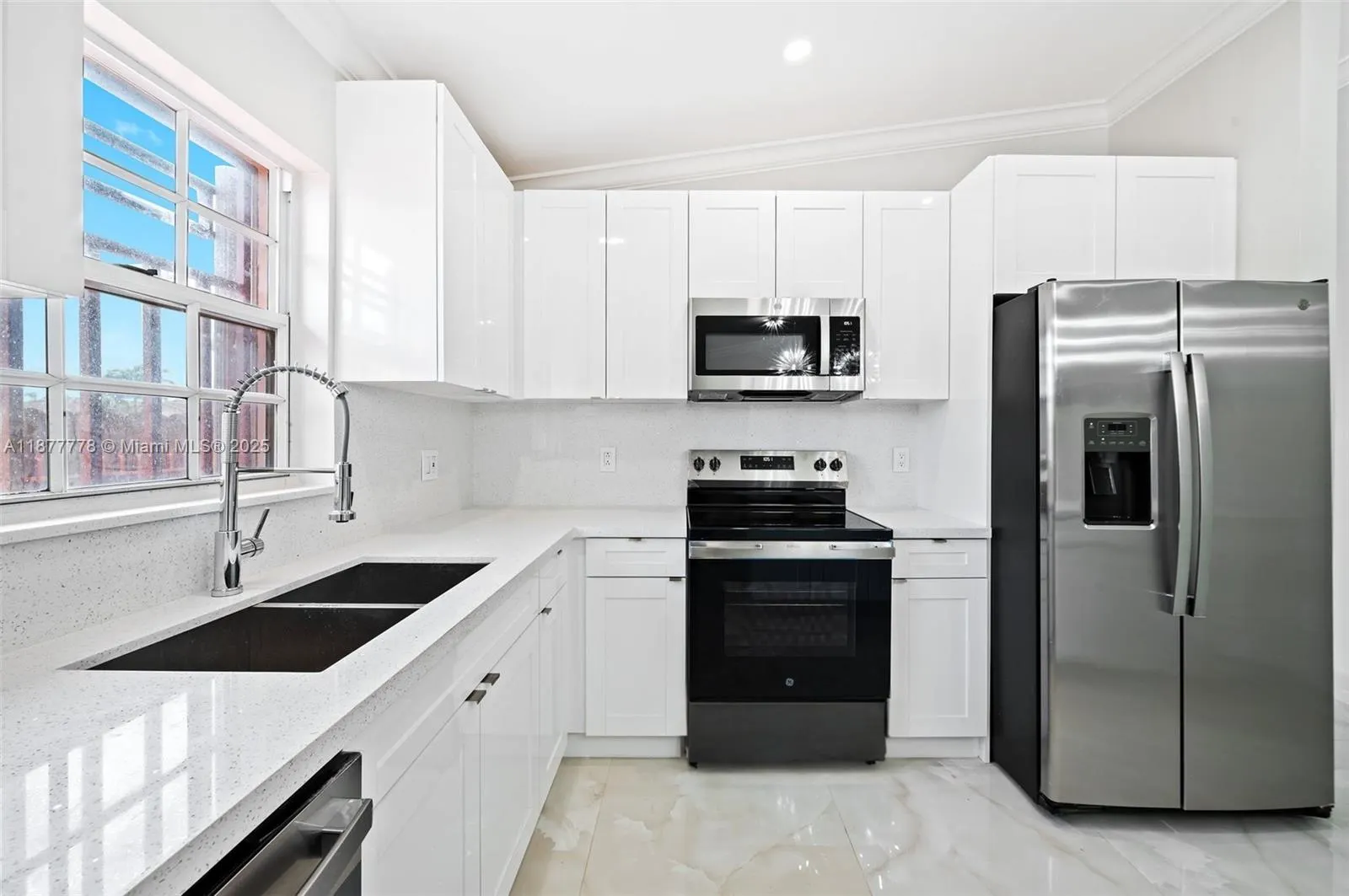 3203 W 70th Ter