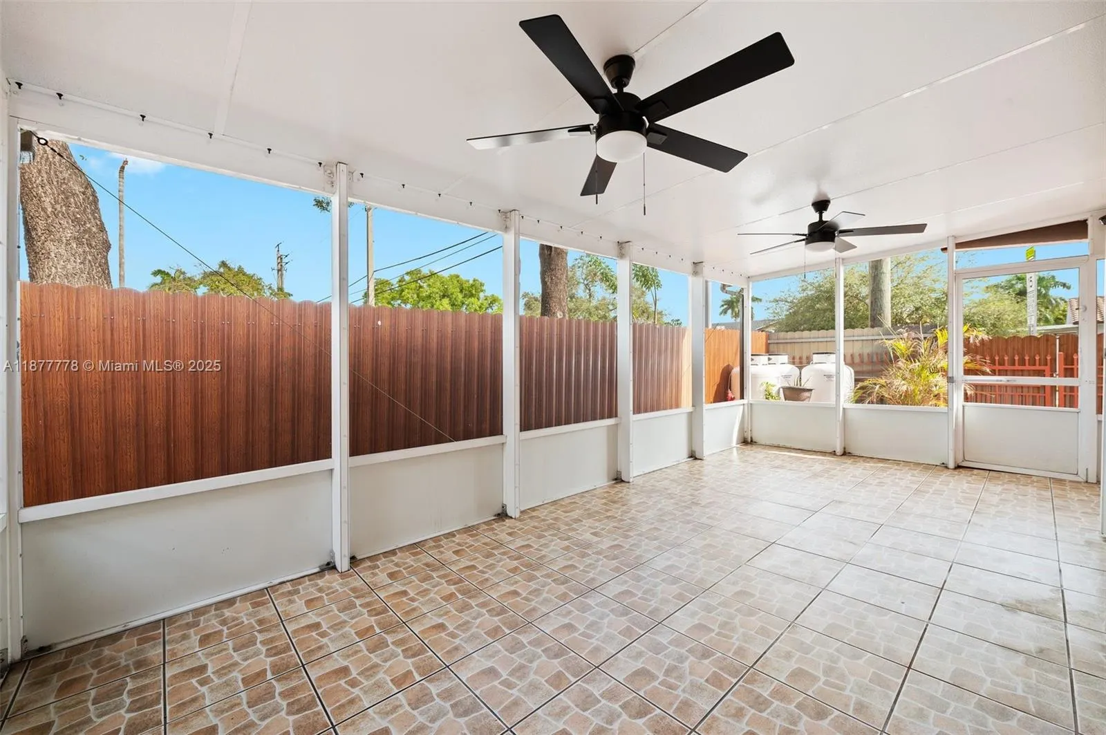 3203 W 70th Ter