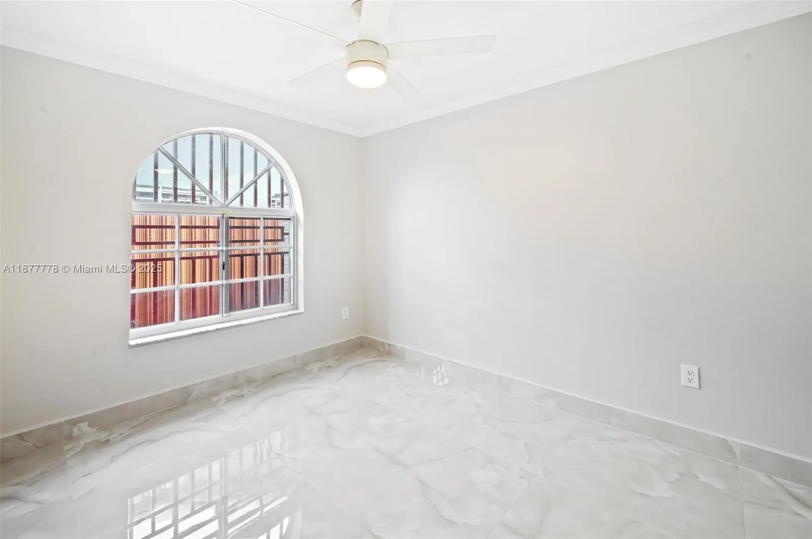 3203 W 70th Ter