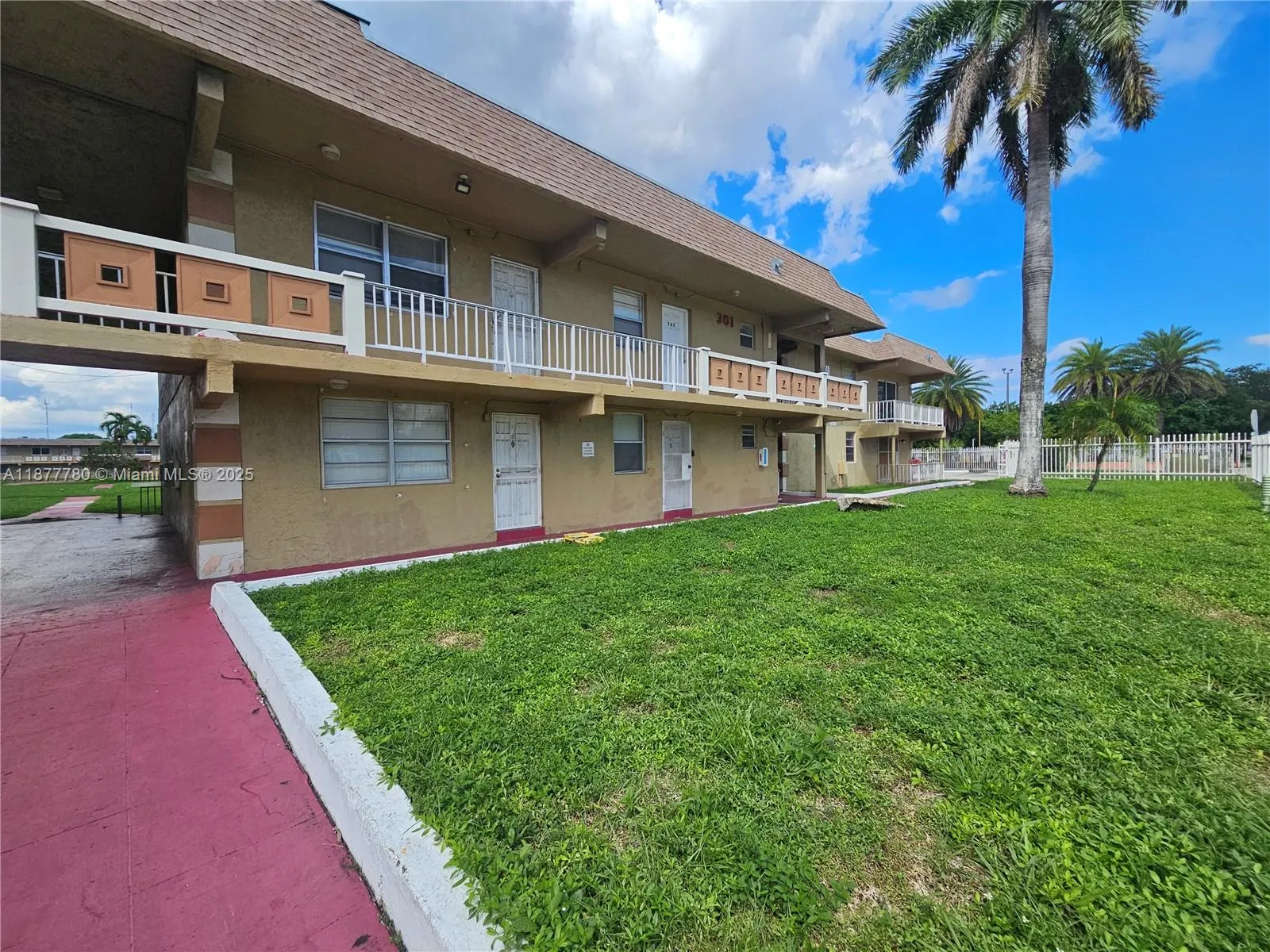 301 NW 177th St, #107