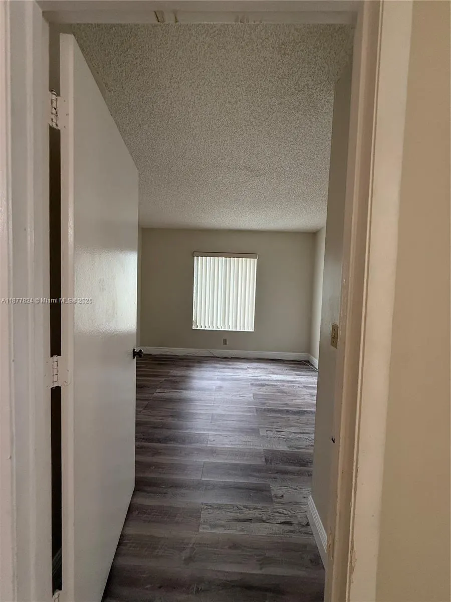 1013 Green Pine Blvd, #G1