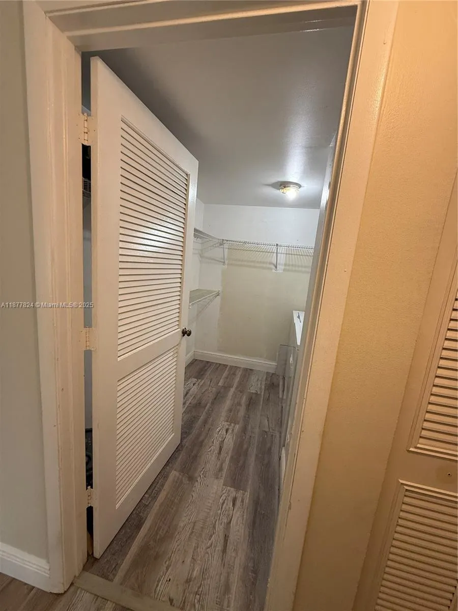 1013 Green Pine Blvd, #G1