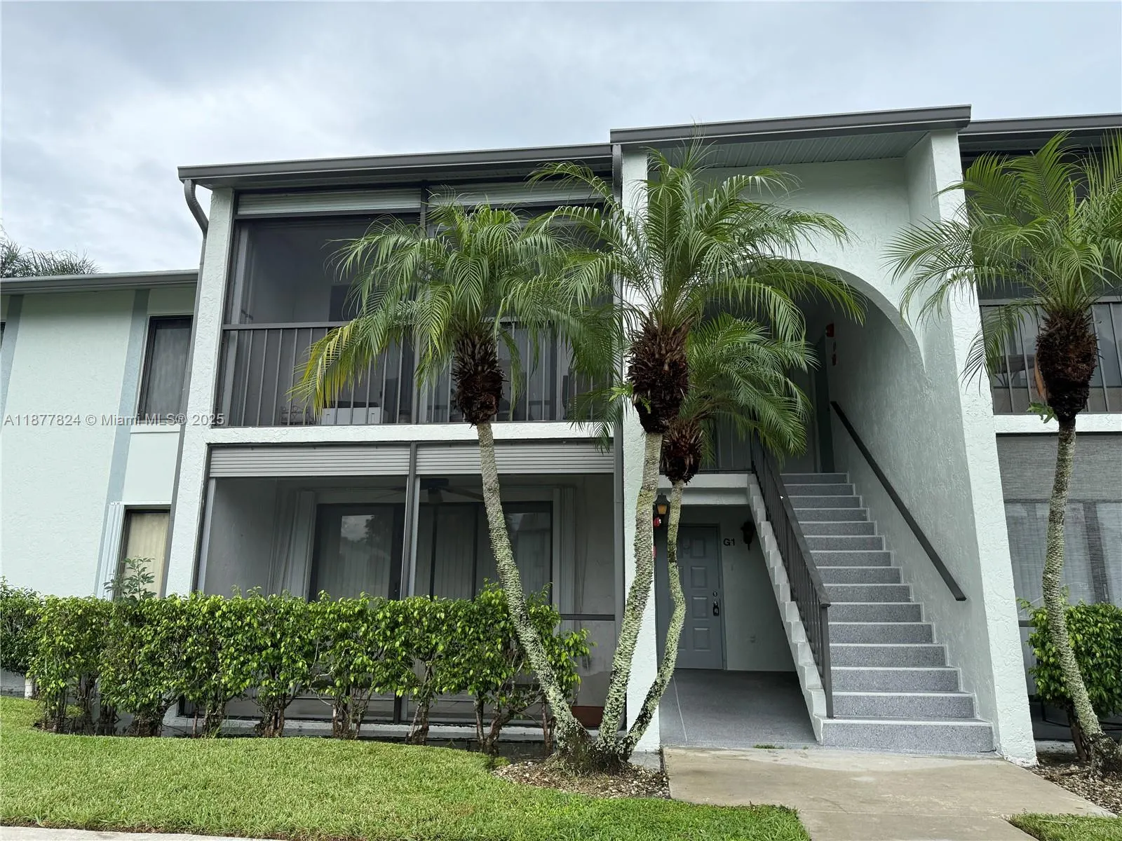 1013 Green Pine Blvd, #G1