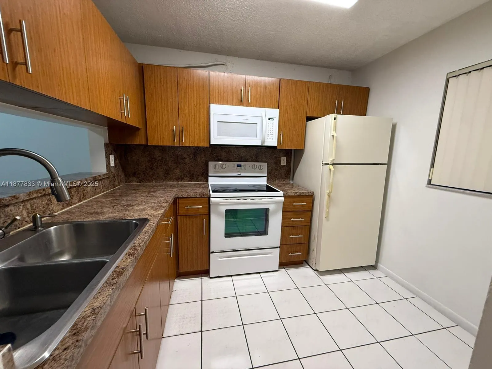 3396 Foxcroft Rd, #114