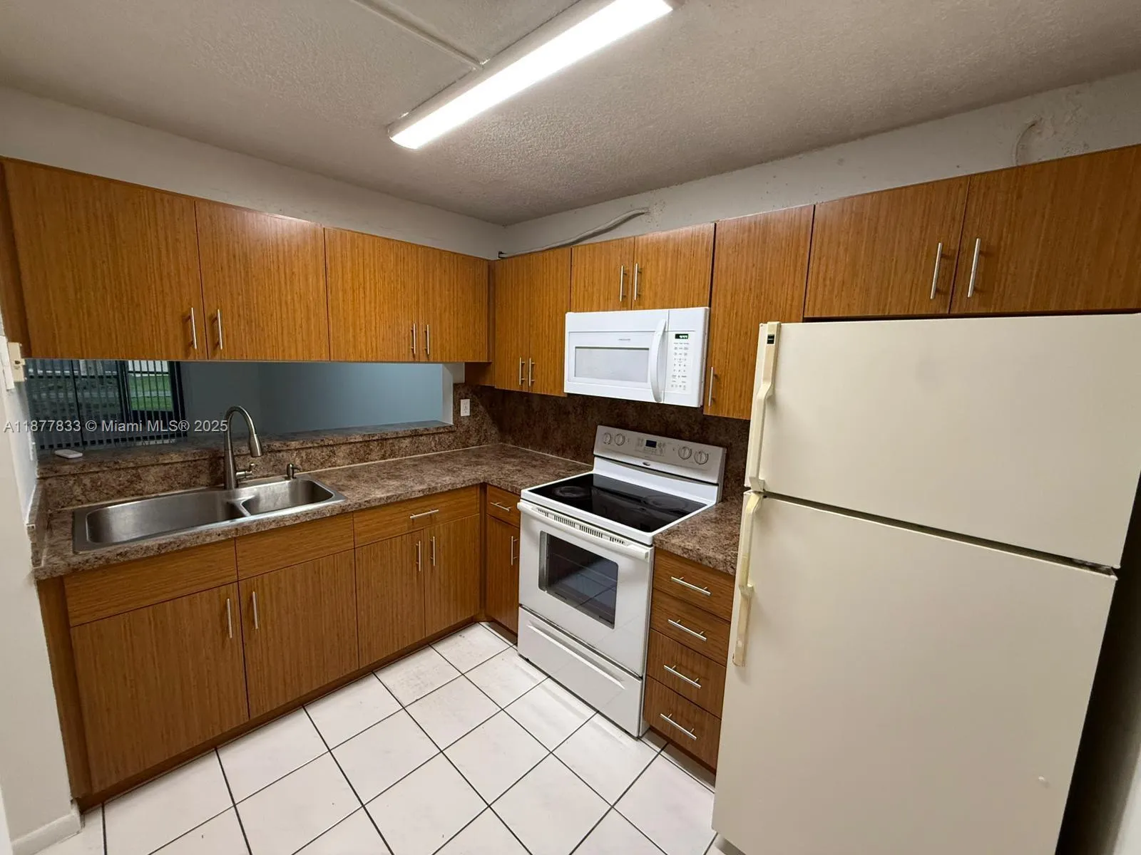 3396 Foxcroft Rd, #114