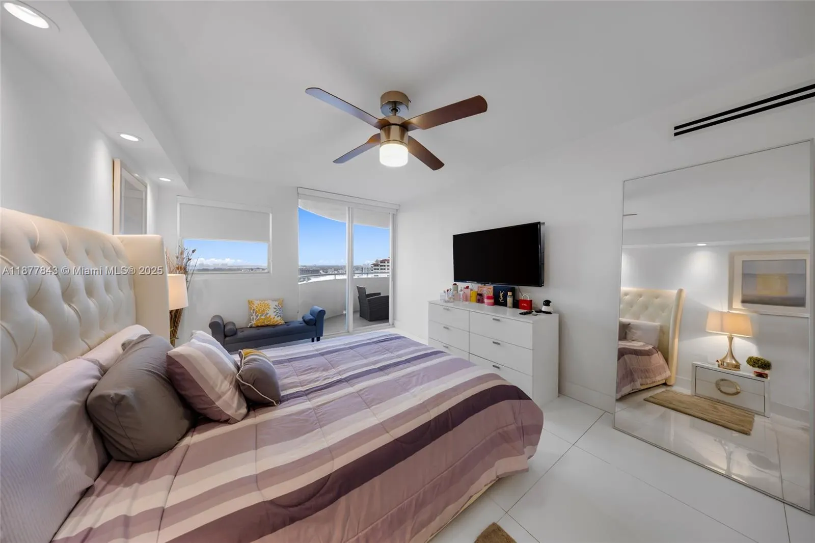 6301 Collins Ave, #2107