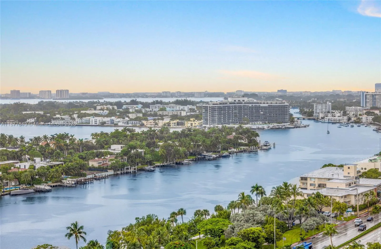 6301 Collins Ave, #2107