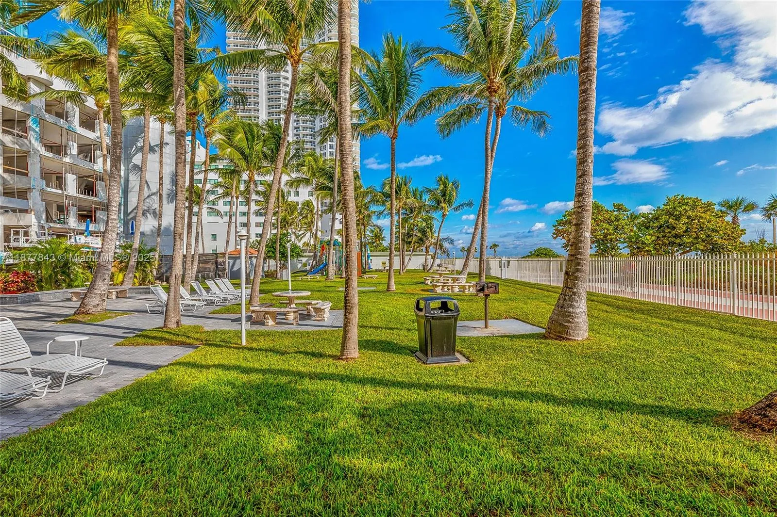 6301 Collins Ave, #2107