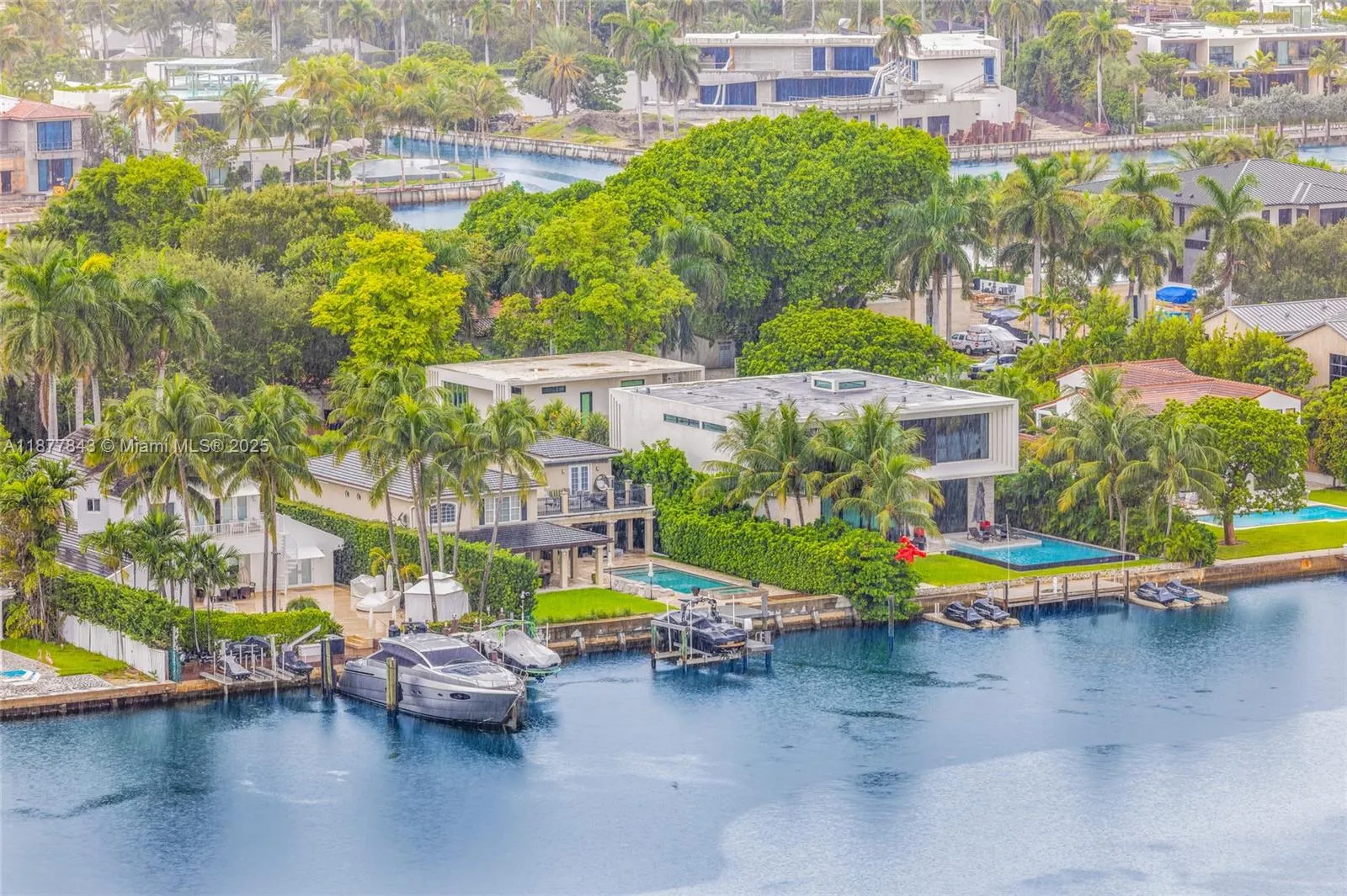 6301 Collins Ave, #2107