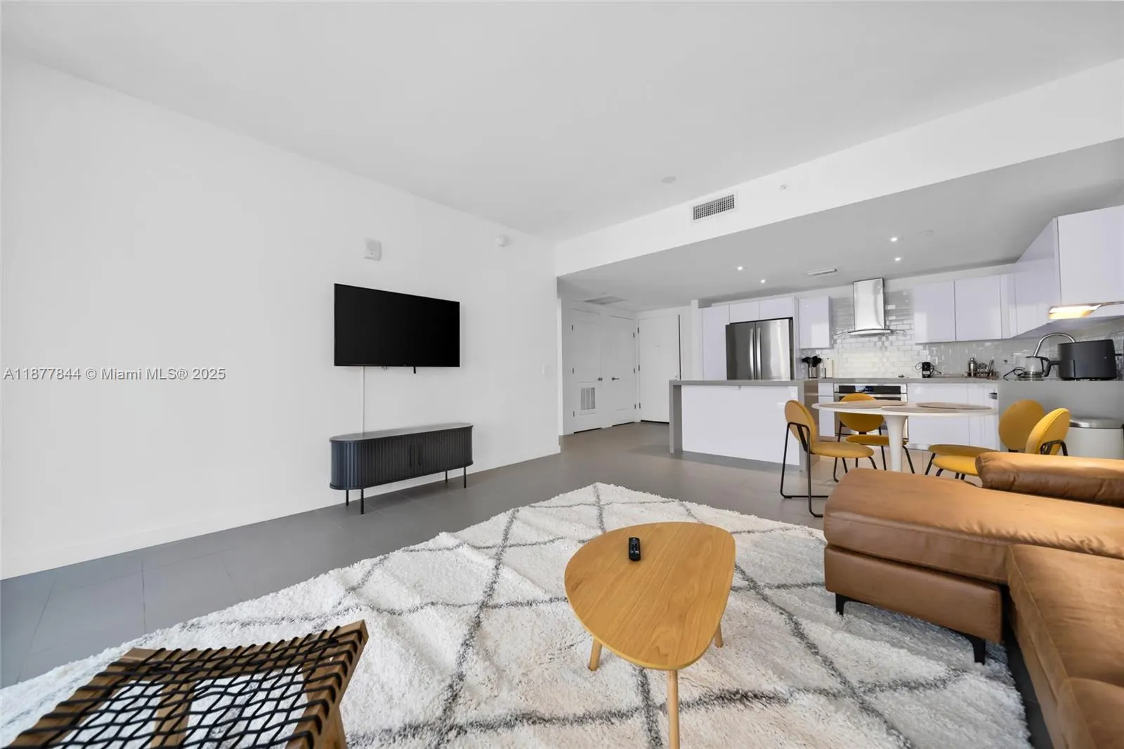 1600 NE 1st Ave, #2318