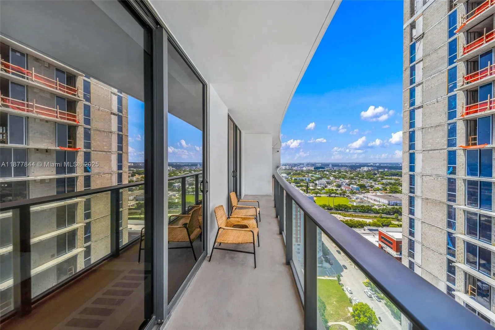 1600 NE 1st Ave, #2318
