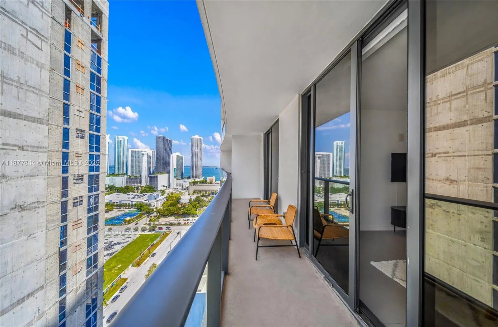 1600 NE 1st Ave, #2318