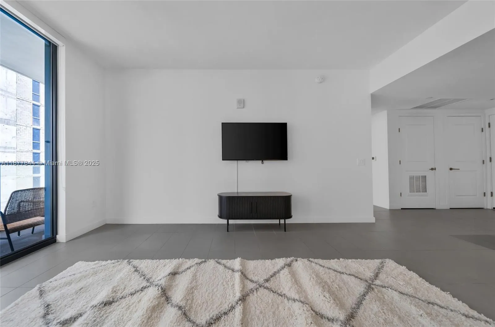 1600 NE 1st Ave, #2318