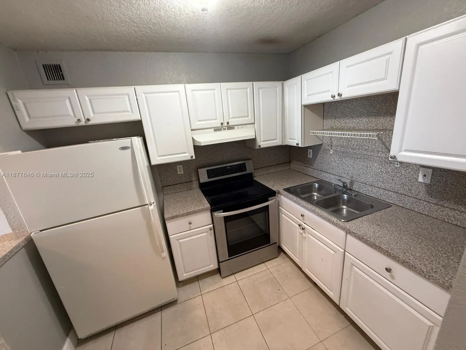 575 W 69th St, #110