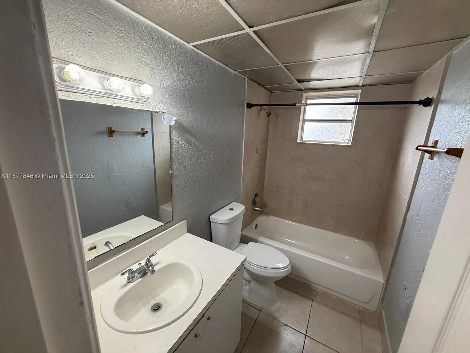 575 W 69th St, #110