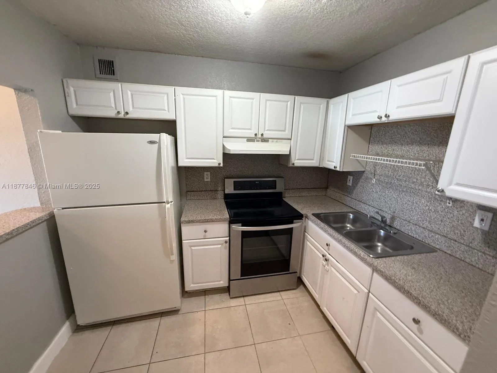 575 W 69th St, #110