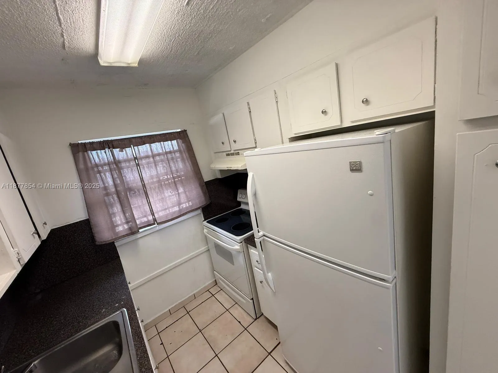 1325 W 68th St, #419