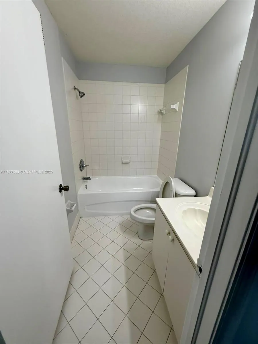 2930 SE 13th Ave, #205-52