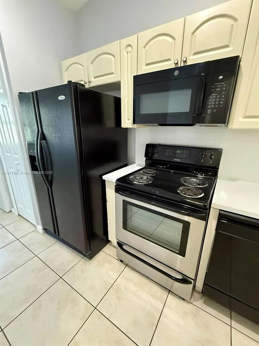 2930 SE 13th Ave, #205-52