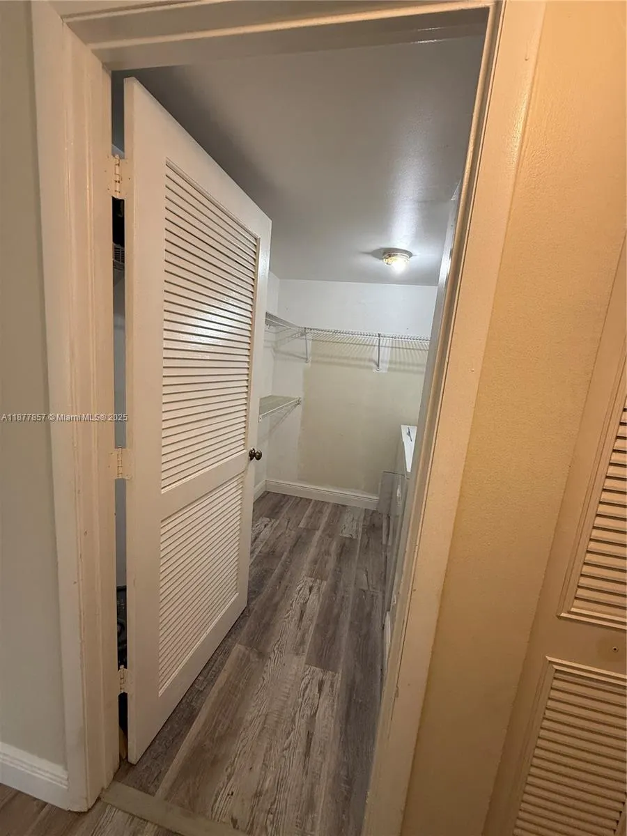 1013 Green Pine Blvd, #G1