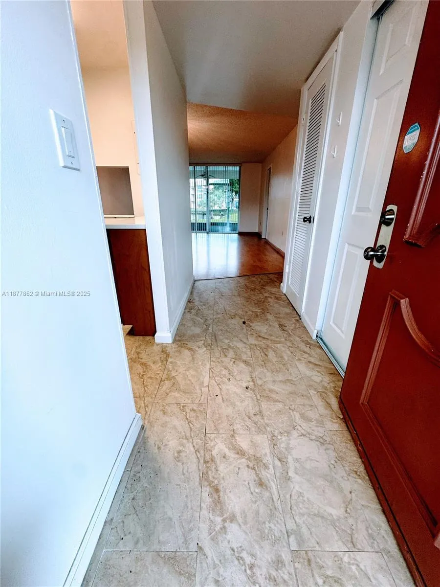 8435 Sunrise Lakes BLV, #104