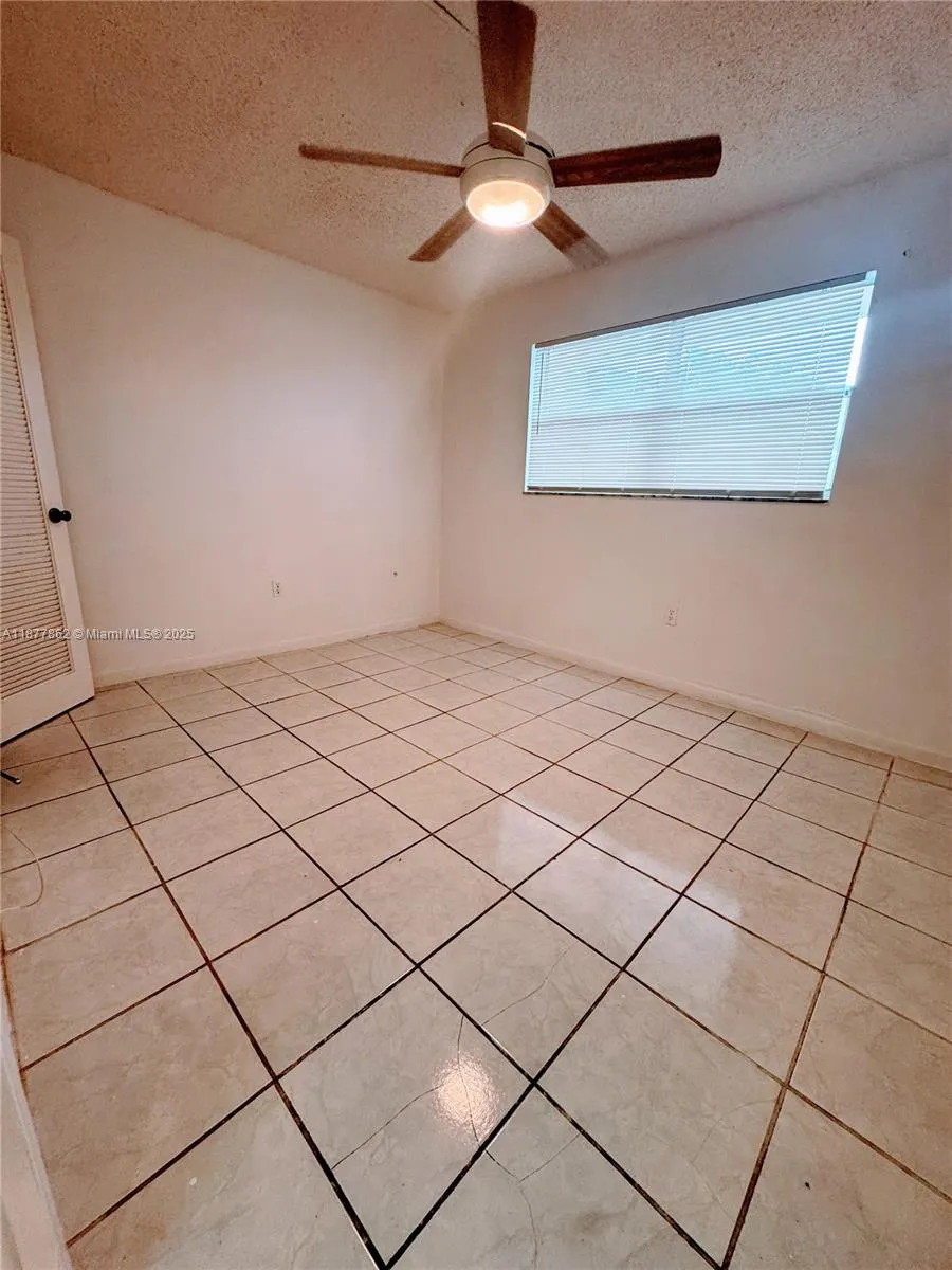 8435 Sunrise Lakes BLV, #104