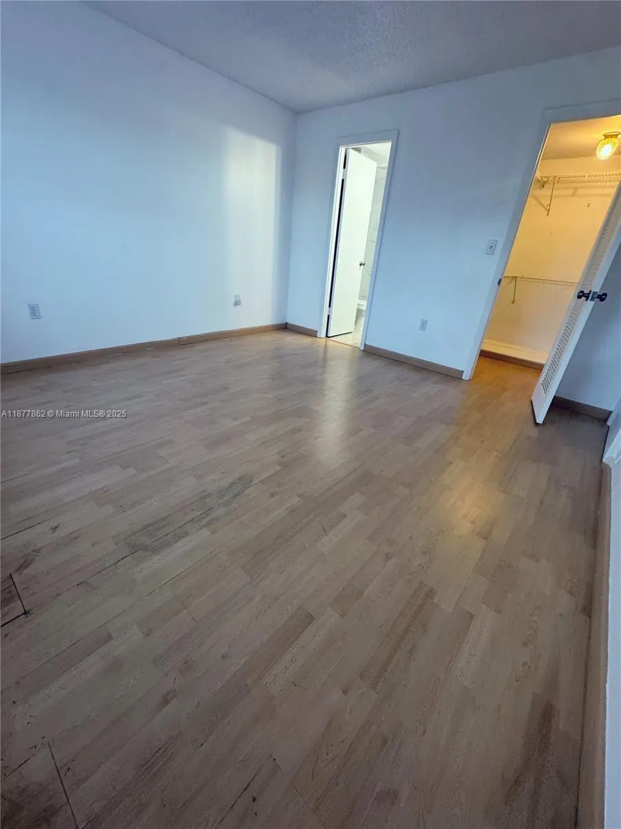 8435 Sunrise Lakes BLV, #104
