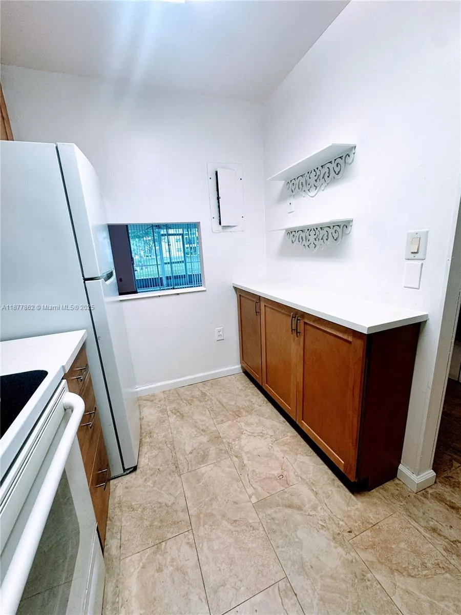 8435 Sunrise Lakes BLV, #104