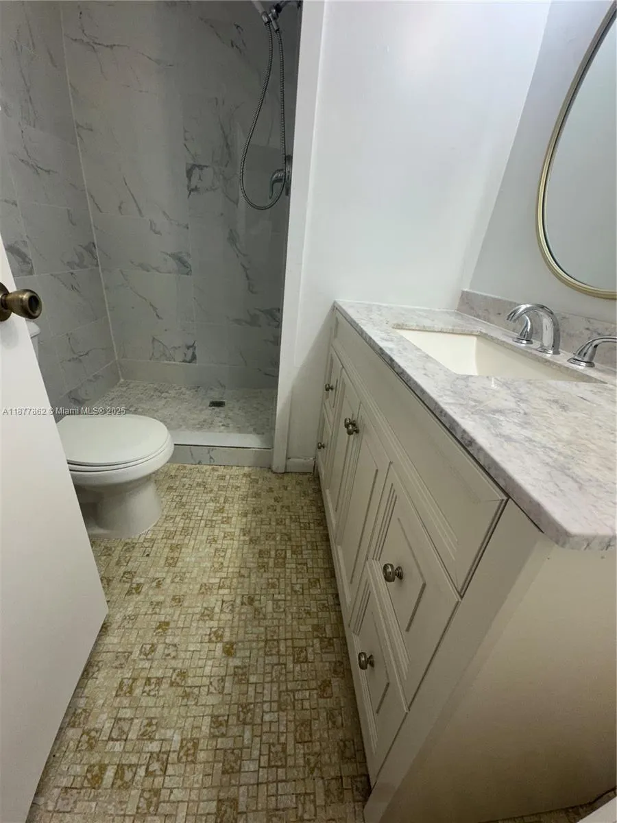 8435 Sunrise Lakes BLV, #104