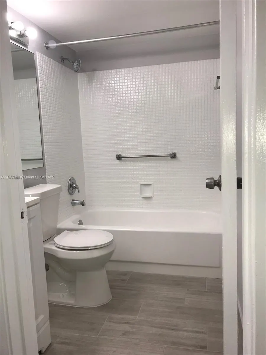 17 Keswick A, #17
